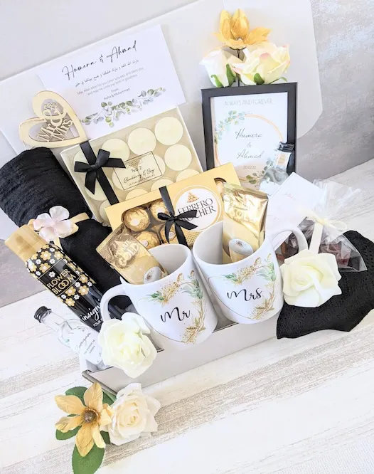Gifts for couple - Khaas Items
